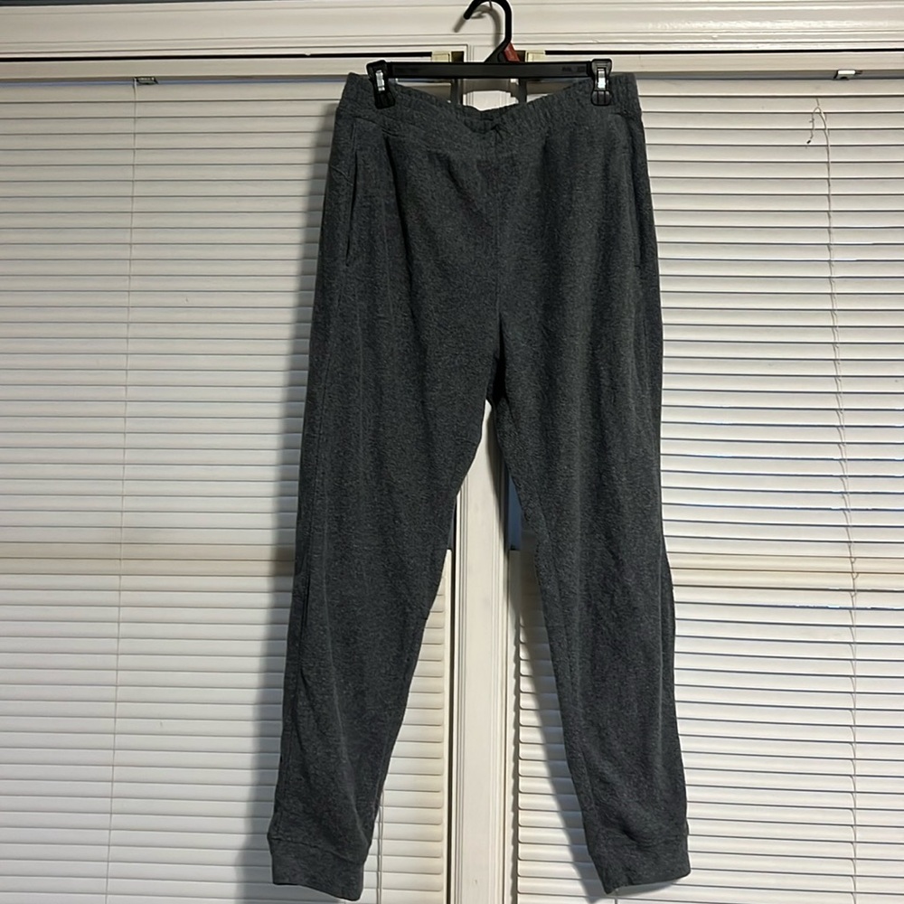 Mens grey sweat pants ya size M